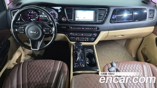 Kia Carnival 2018 thumb 7