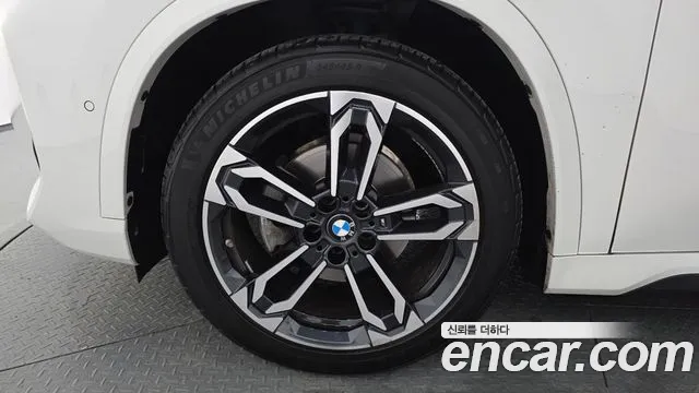 BMW X1 2023 thumb 4