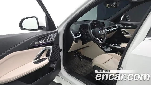 BMW X1 2023 thumb 9