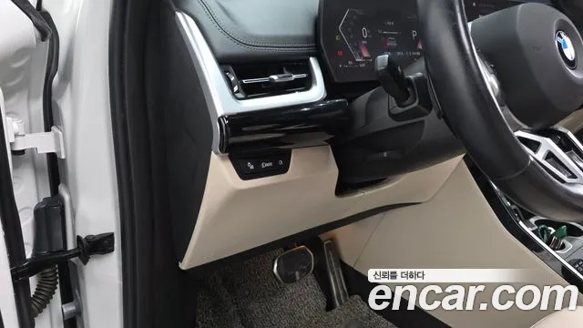 BMW X1 2023 thumb 12