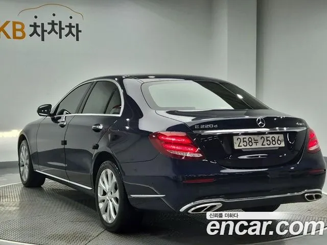 Mercedes-Benz E-Класс 2019 thumb 2