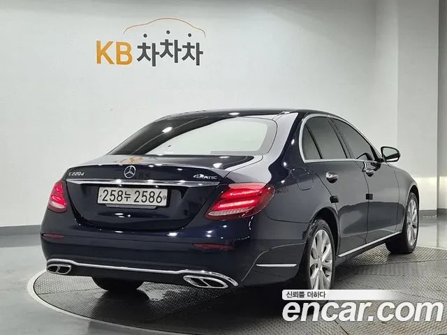 Mercedes-Benz E-Класс 2019 thumb 3