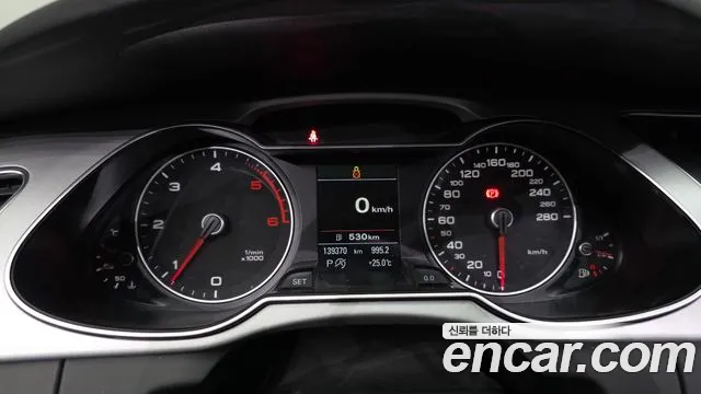 Audi A4 2015 thumb 8