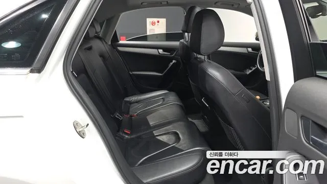 Audi A4 2015 thumb 12
