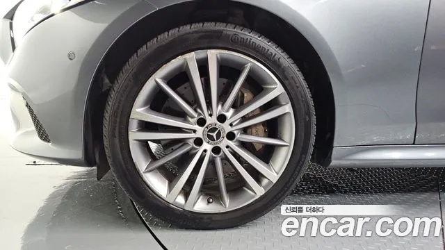 Mercedes-Benz CLS-Class 2019 thumb 4