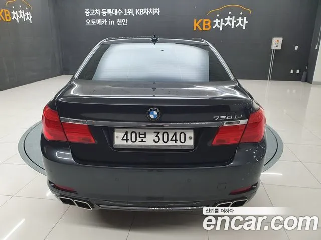 BMW 7-Series 2009 thumb 4