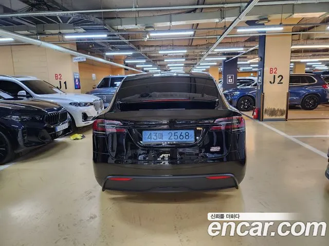 Tesla Model X 2026 thumb 4
