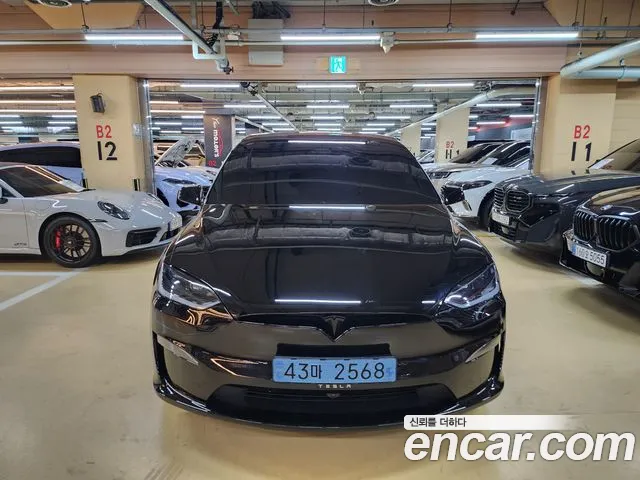Tesla Model X 2026 thumb 11