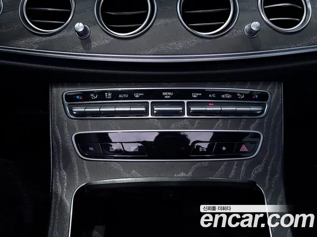 Mercedes-Benz E-Класс 2020 thumb 8