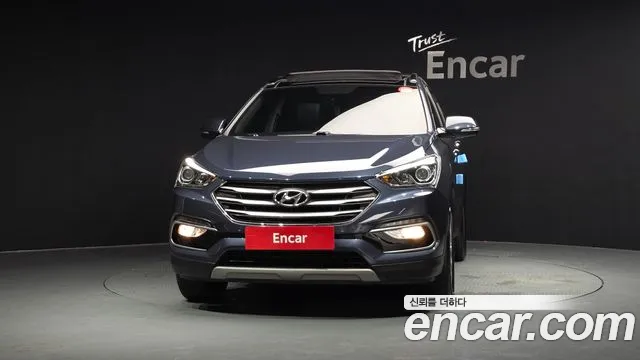 Hyundai Santa Fe 2017 thumb 3
