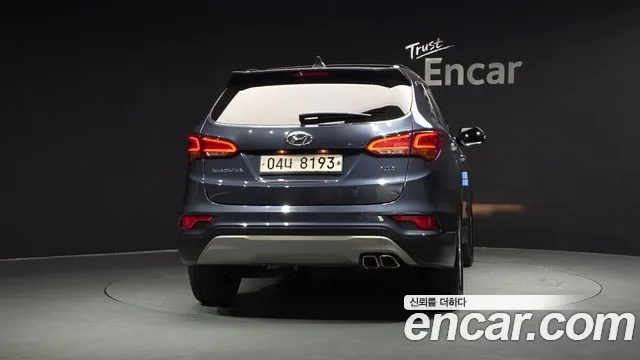 Hyundai Santa Fe 2017 thumb 4