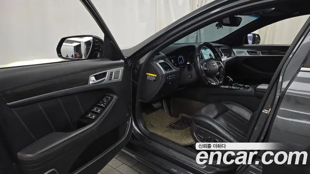Genesis G80 2017 thumb 10