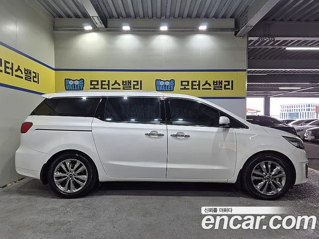 Kia Carnival 2014 thumb 3