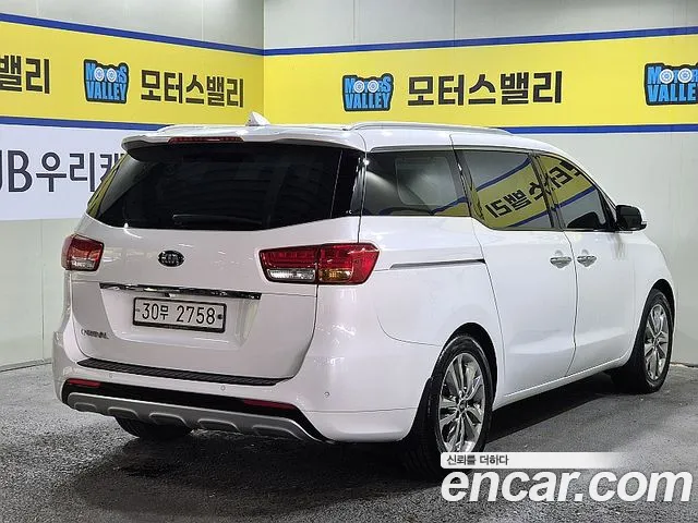 Kia Carnival 2014 thumb 4
