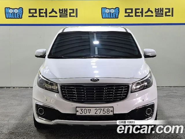 Kia Carnival 2014 thumb 12