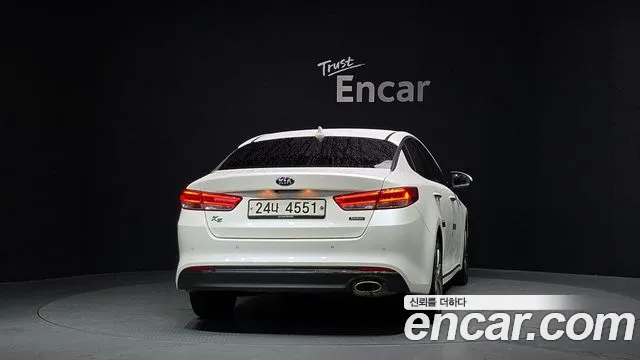 Kia K5 2017 thumb 4