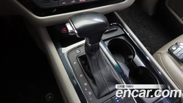 Kia Carnival 2017 thumb 9
