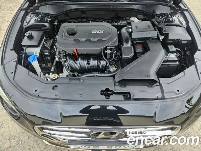 Hyundai Grandeur 2017 thumb 6