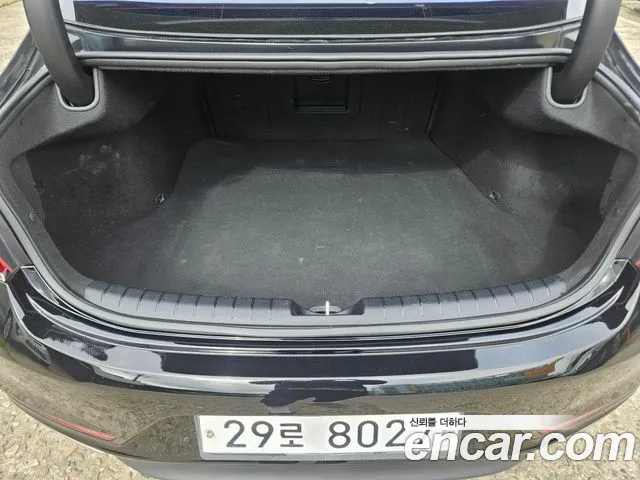 Hyundai Grandeur 2017 thumb 9