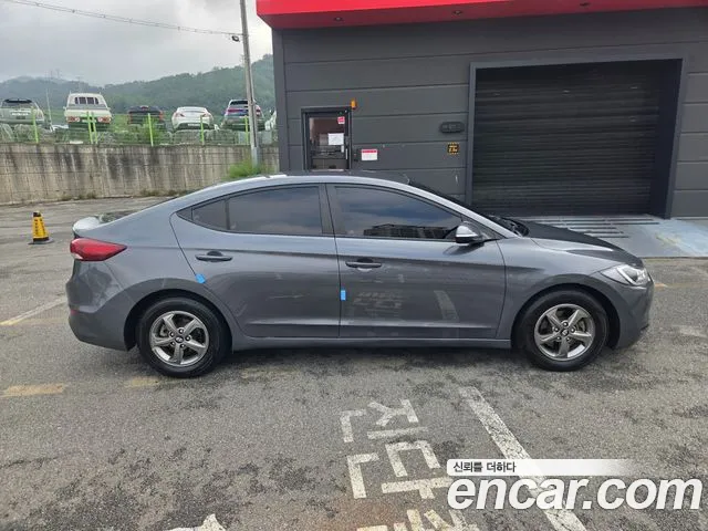 Hyundai Avante 2016 thumb 7