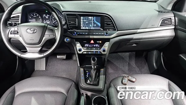 Hyundai Avante 2017 thumb 7