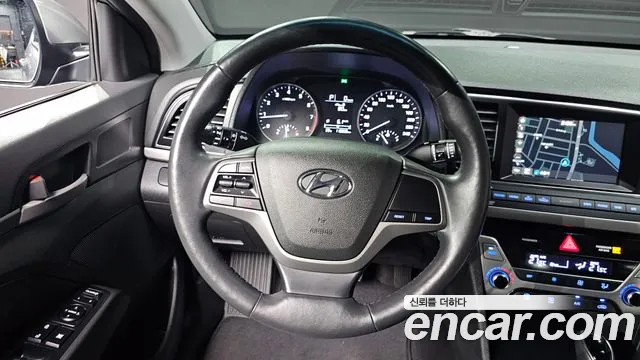 Hyundai Avante 2017 thumb 12
