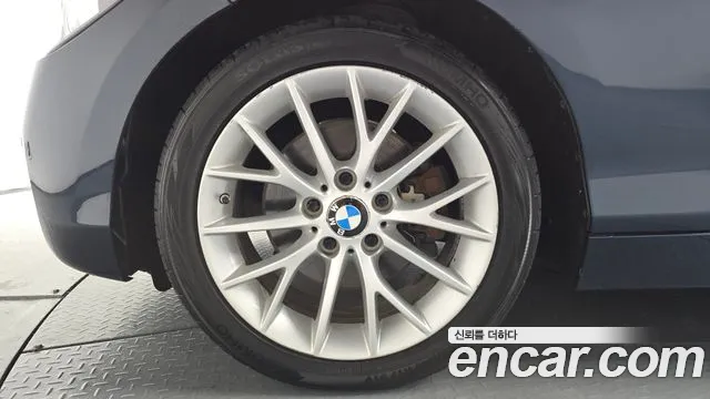 BMW 1-Series 2015 thumb 4