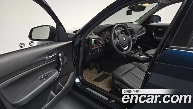 BMW 1-Series 2015 thumb 9