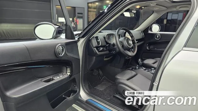 MINI Countryman 2023 thumb 10