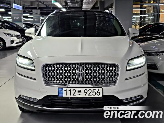 Lincoln Nautilus 2022 thumb 2