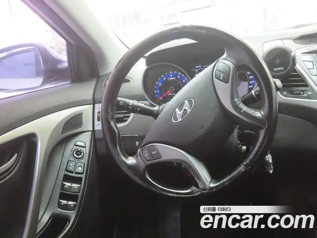 Hyundai Avante 2014 thumb 6