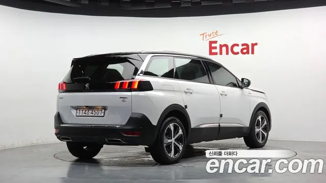 Peugeot 5008 2020 thumb 2