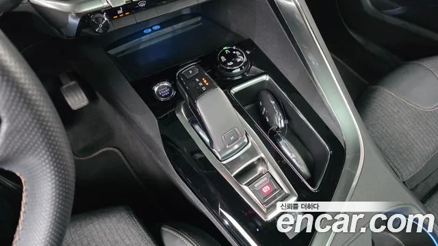 Peugeot 5008 2020 thumb 9