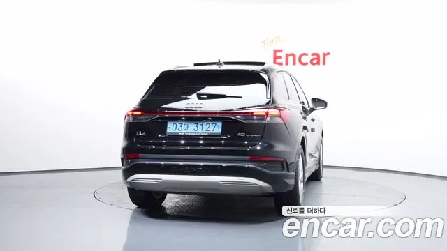 Audi Q4 e-tron 2022 thumb 4