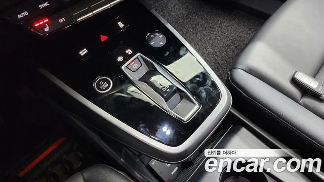 Audi Q4 e-tron 2022 thumb 9