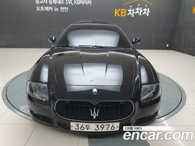 Maserati Quattroporte 2011 thumb 3