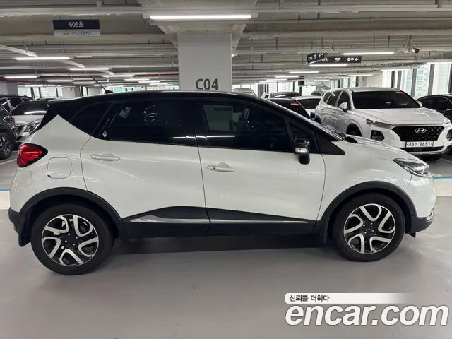 Renault-KoreaSamsung Captur 2016 thumb 3