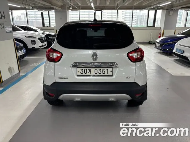 Renault-KoreaSamsung Captur 2016 thumb 4