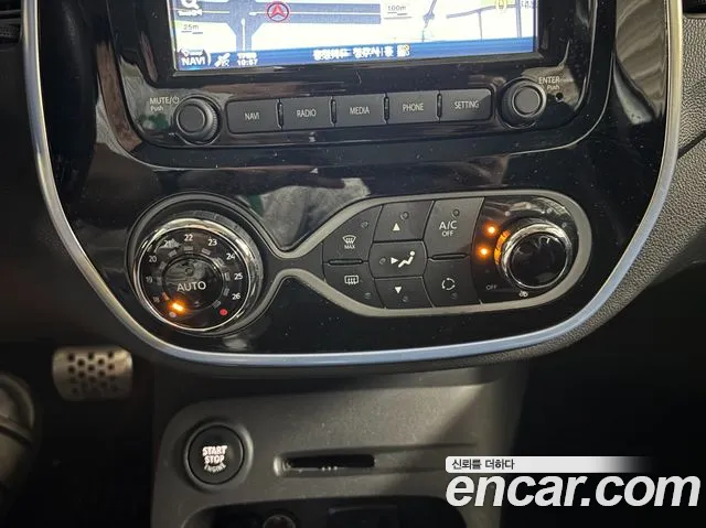 Renault-KoreaSamsung Captur 2016 thumb 10