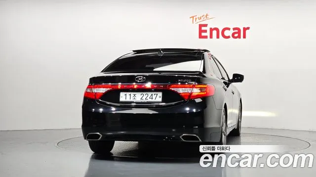 Hyundai Grandeur 2015 thumb 4