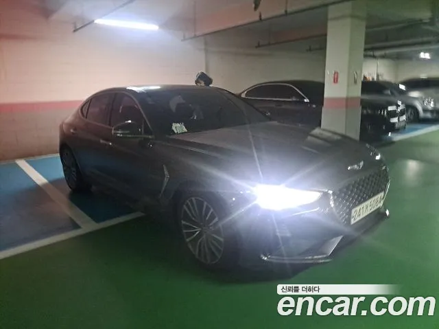Genesis G70 2019 thumb 3