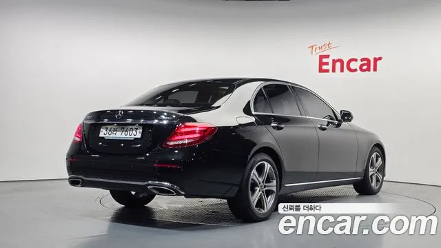 Mercedes-Benz E-Класс 2018 thumb 2