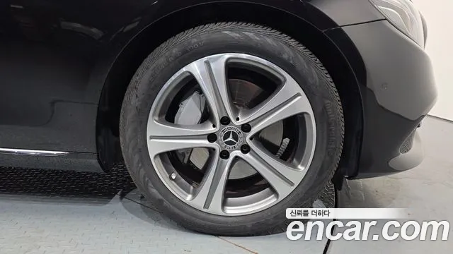 Mercedes-Benz E-Класс 2018 thumb 5