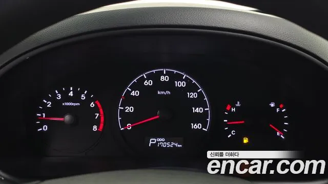 Hyundai Starex 2019 thumb 8