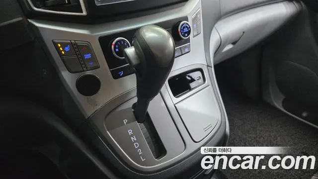 Hyundai Starex 2019 thumb 9