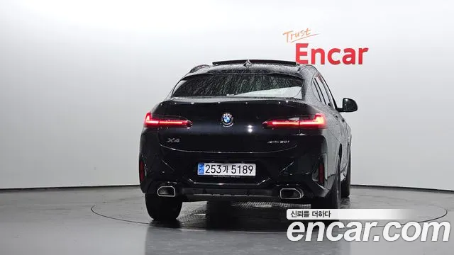 BMW X4 2023 thumb 4