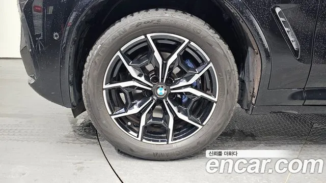 BMW X4 2023 thumb 5