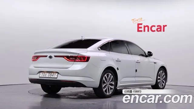 Renault-KoreaSamsung Megane 2016 thumb 2