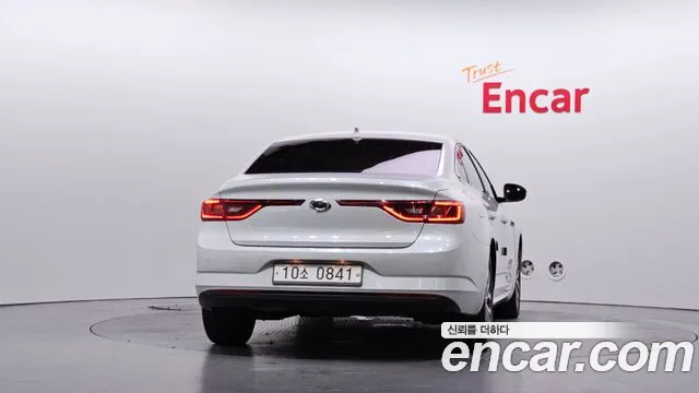 Renault-KoreaSamsung Megane 2016 thumb 4