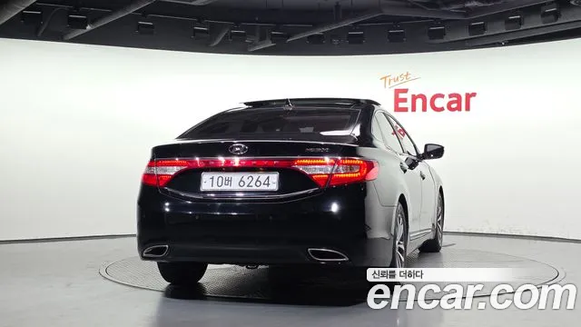 Hyundai Grandeur 2011 thumb 4